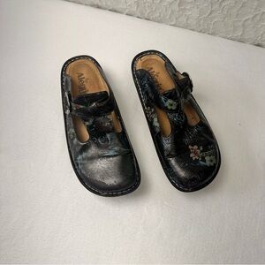 Alegria Black Floral Slip-On Mary Jane Shoes Size 8.5 / 39 Women's Floral Mules